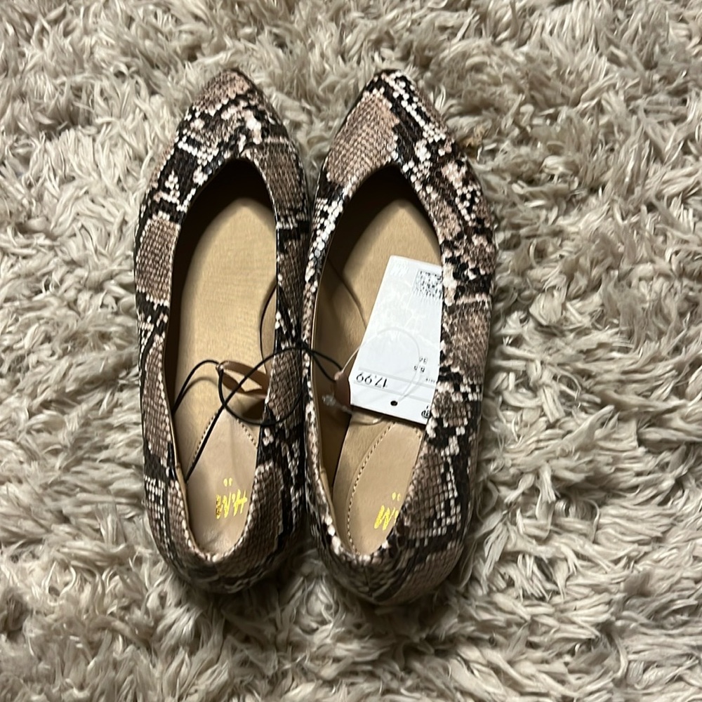 H&M Flats